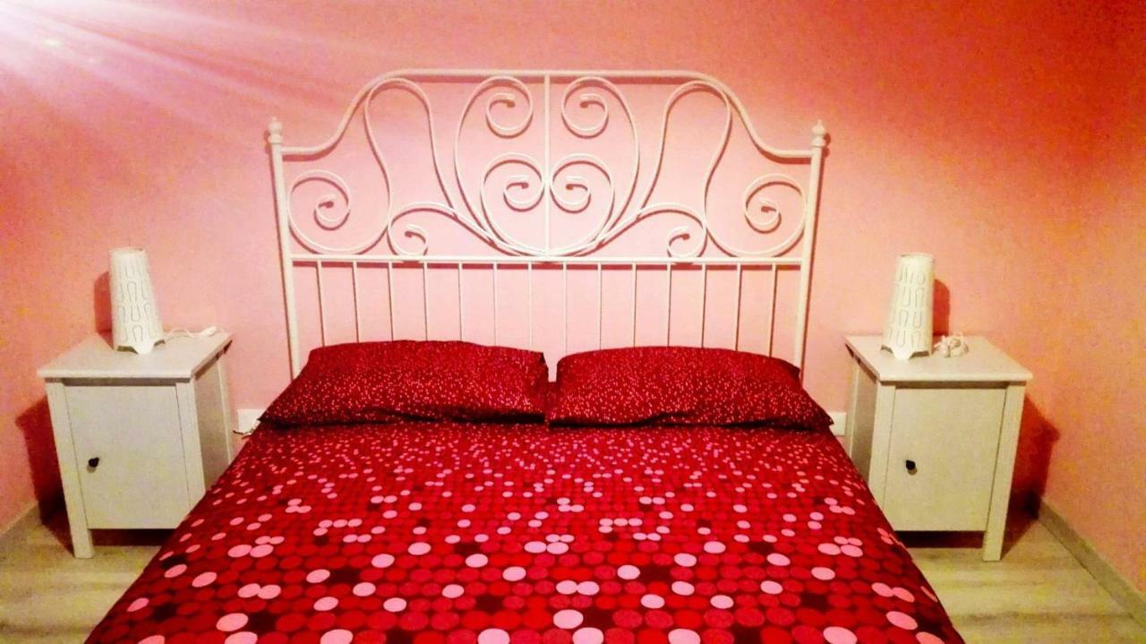 Tra Menta E Meliga Hotel Carignano  Екстериор снимка